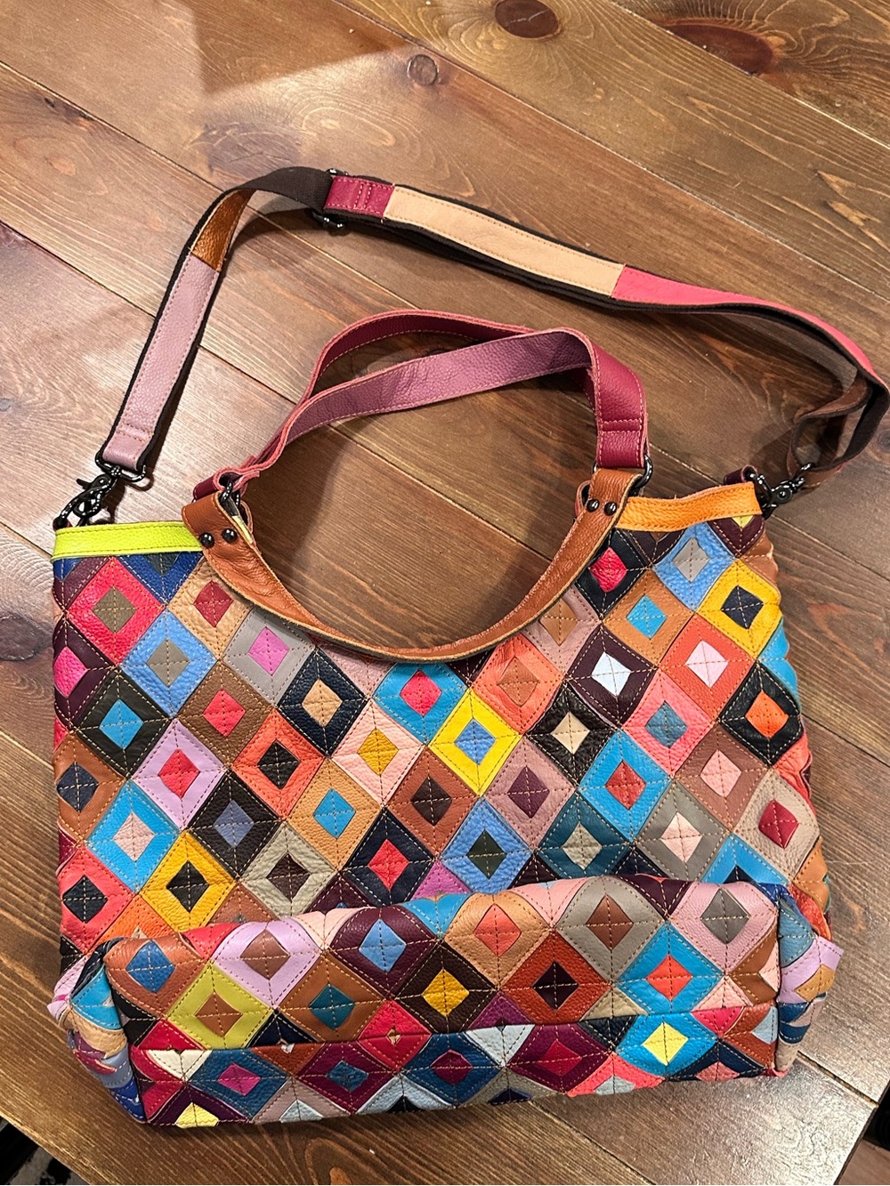 Colorful Diamond Patchwork Leather Shoulder Bag - Multicolor - Picture 3 of 7